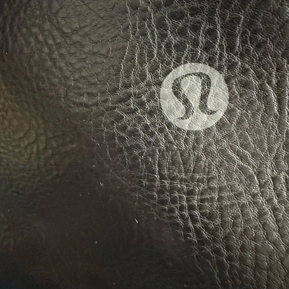 Vintage lululemon Black Duffel Bag Smooth Leather - Picture 10 of 16